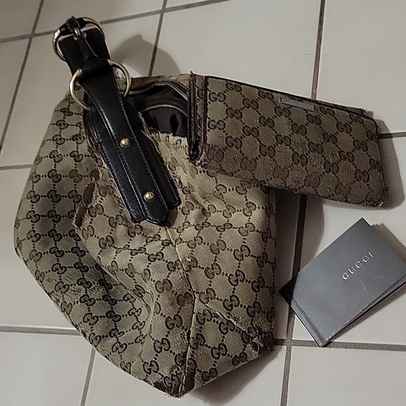 Authentic gucci bag and wallet - Picture 7 of 17